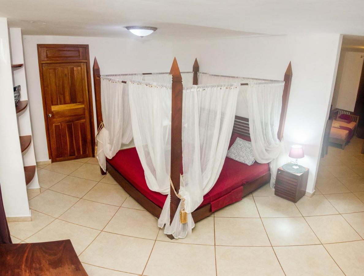 Punta Duarte Garden Inn Los Duarte Kültér fotó